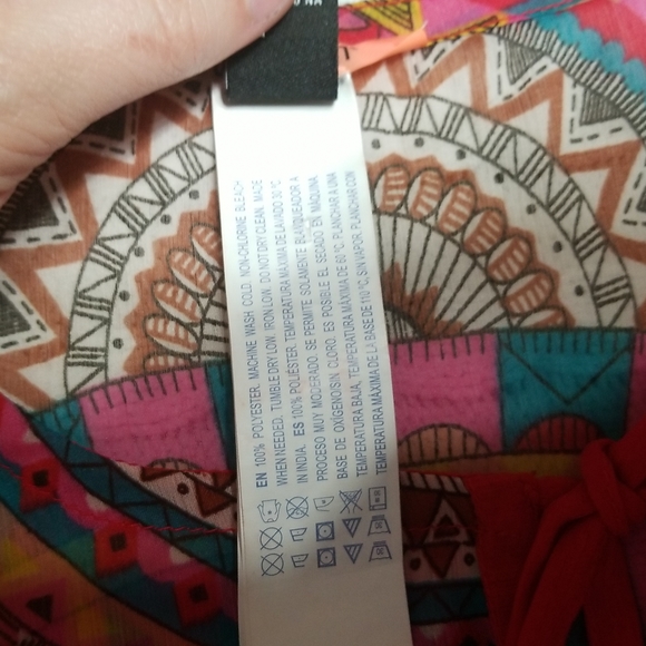 🔥Forever21 Red Sheer Boho Aztec Printed Beach Cover Up S/M - Picture 8 of 8